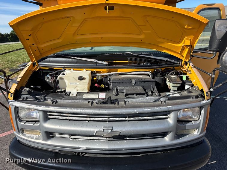 image for item FG0295 1998 Chevrolet Express school bus