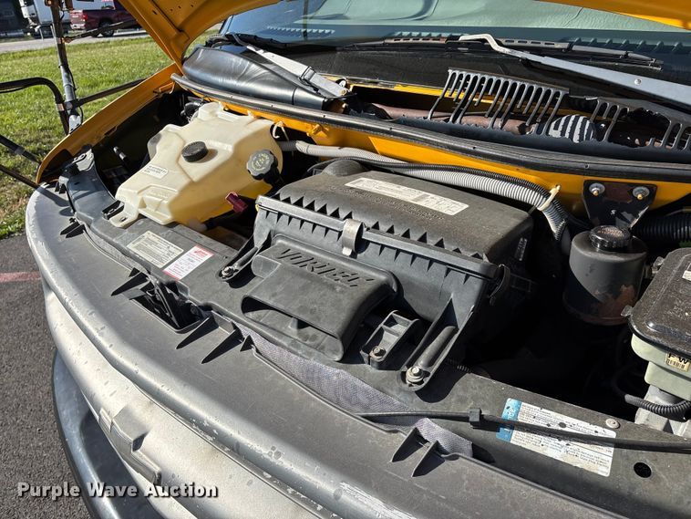 image for item FG0295 1998 Chevrolet Express school bus