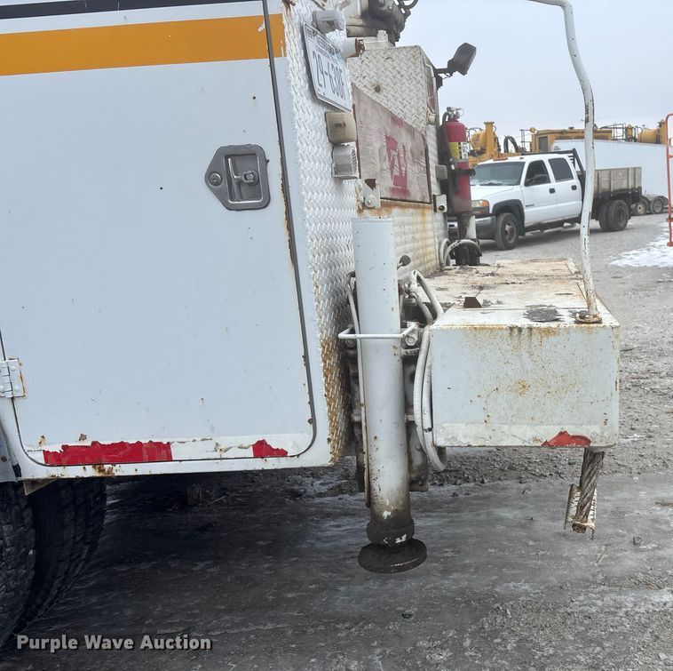 image for item FG1555 1998 Freightliner FL60 utility / service truck