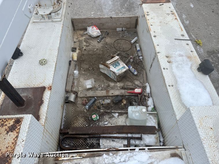 image for item FG1555 1998 Freightliner FL60 utility / service truck