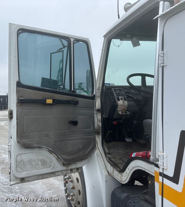 image for item FG1555 1998 Freightliner FL60 utility / service truck