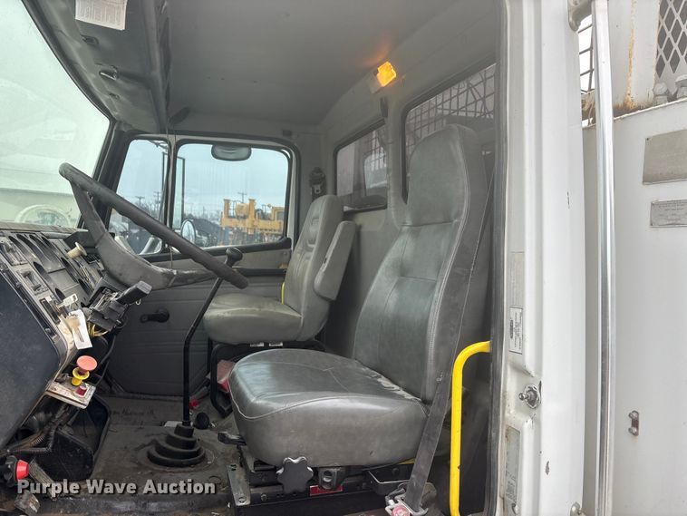 image for item FG1555 1998 Freightliner FL60 utility / service truck