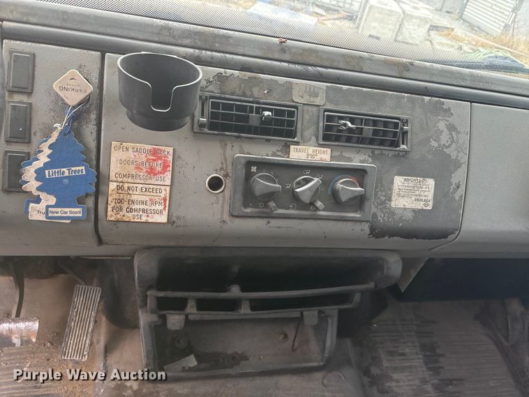 image for item FG1555 1998 Freightliner FL60 utility / service truck