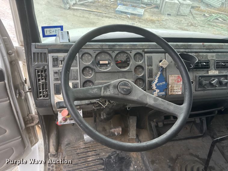 image for item FG1555 1998 Freightliner FL60 utility / service truck