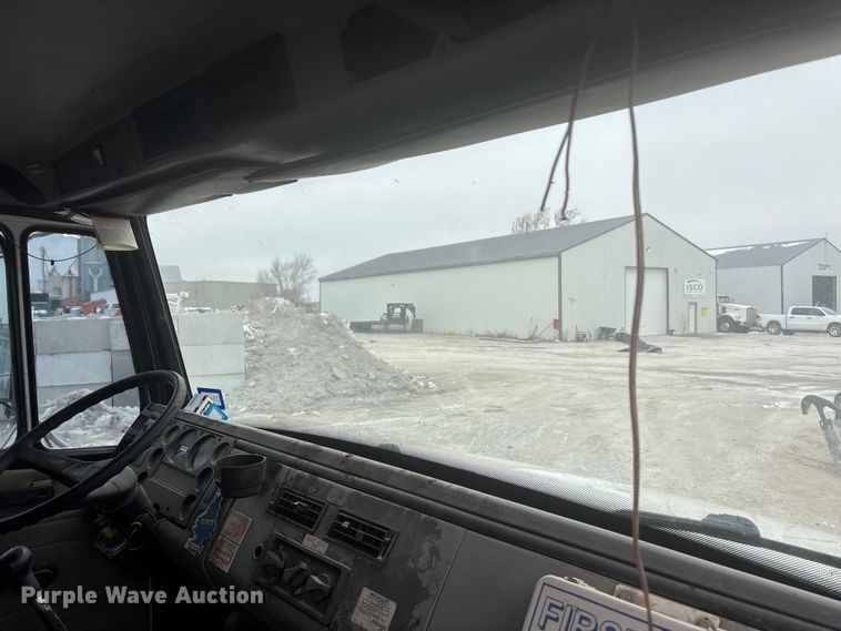 image for item FG1555 1998 Freightliner FL60 utility / service truck