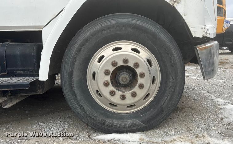 image for item FG1555 1998 Freightliner FL60 utility / service truck