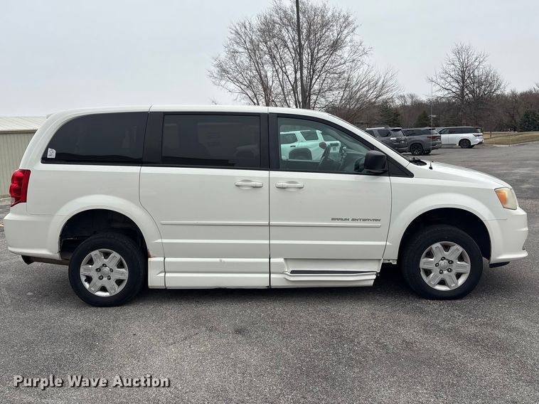 image for item FG2770 2012 Dodge Grand Caravan handicap accessible van