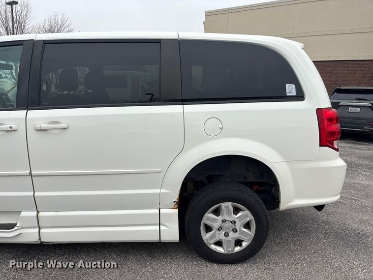 image for item FG2770 2012 Dodge Grand Caravan handicap accessible van