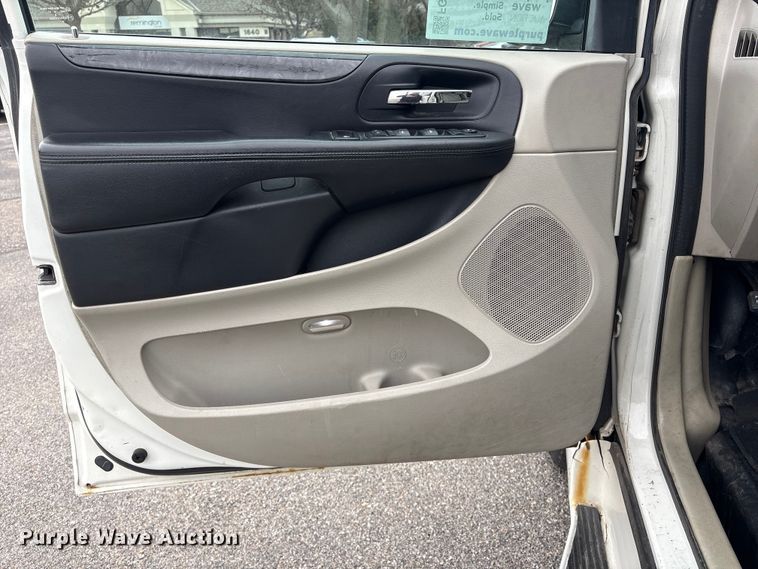 image for item FG2770 2012 Dodge Grand Caravan handicap accessible van