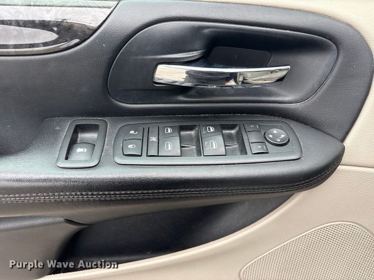 image for item FG2770 2012 Dodge Grand Caravan handicap accessible van