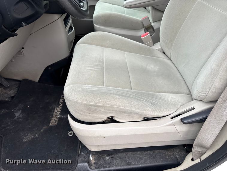 image for item FG2770 2012 Dodge Grand Caravan handicap accessible van