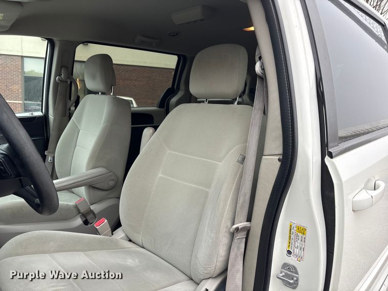 image for item FG2770 2012 Dodge Grand Caravan handicap accessible van