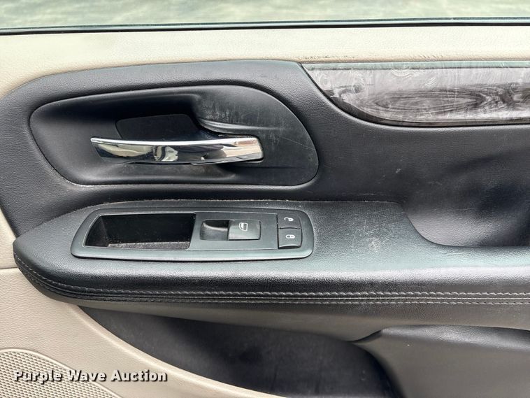 image for item FG2770 2012 Dodge Grand Caravan handicap accessible van