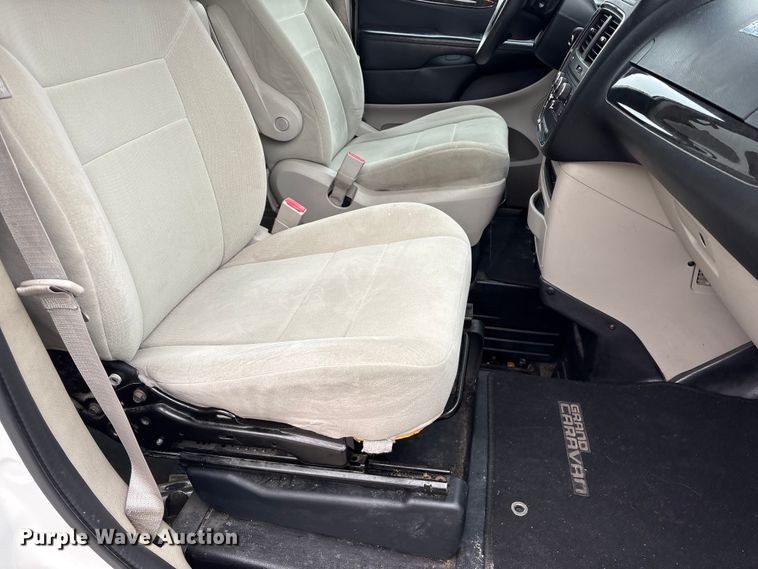 image for item FG2770 2012 Dodge Grand Caravan handicap accessible van