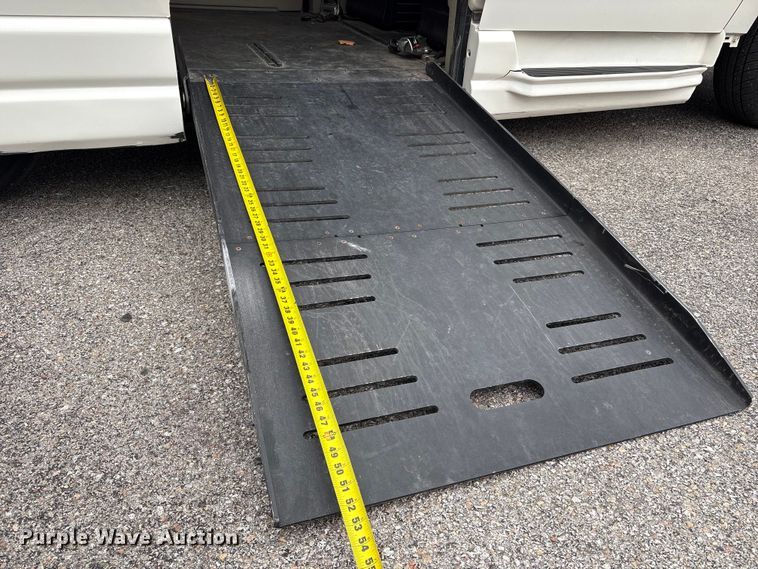 image for item FG2770 2012 Dodge Grand Caravan handicap accessible van