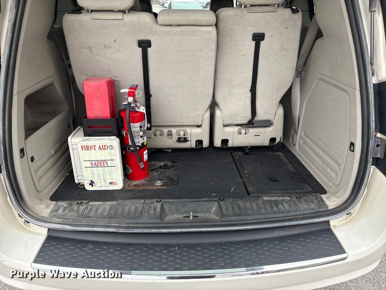 image for item FG2770 2012 Dodge Grand Caravan handicap accessible van