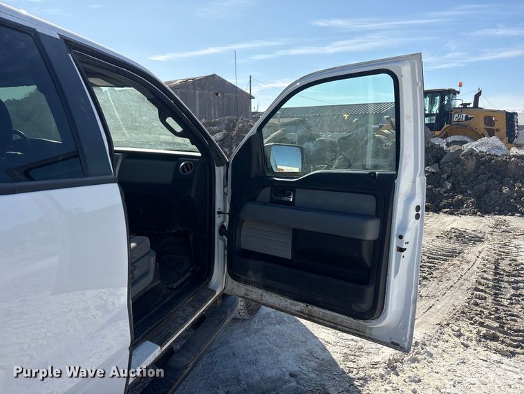 image for item FG2804 2014 Ford F150 Ext. Cab pickup truck