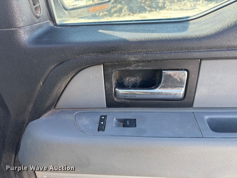 image for item FG2804 2014 Ford F150 Ext. Cab pickup truck