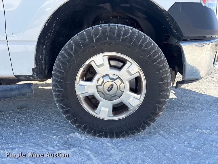 image for item FG2804 2014 Ford F150 Ext. Cab pickup truck