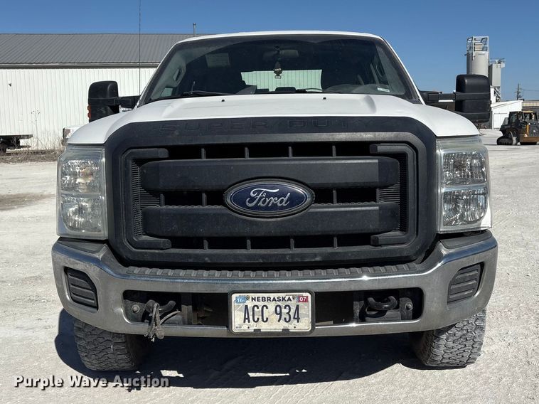 image for item FG2805 2015 Ford F250 Super Duty Crew Cab pickup truck