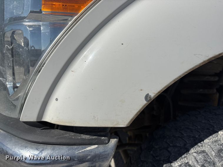 image for item FG2805 2015 Ford F250 Super Duty Crew Cab pickup truck