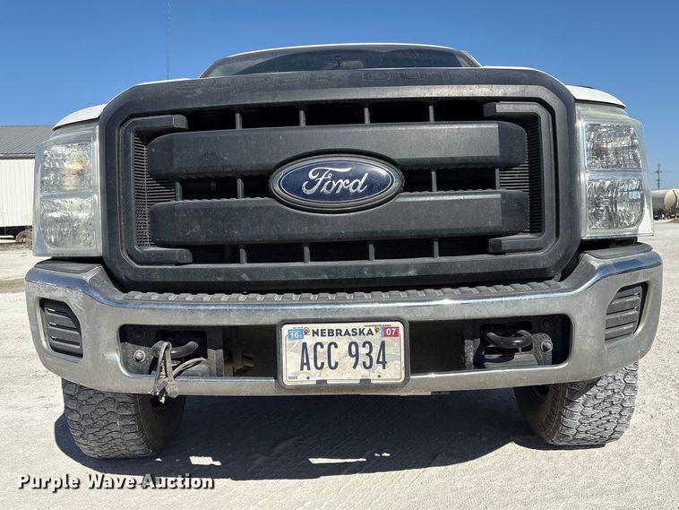 image for item FG2805 2015 Ford F250 Super Duty Crew Cab pickup truck