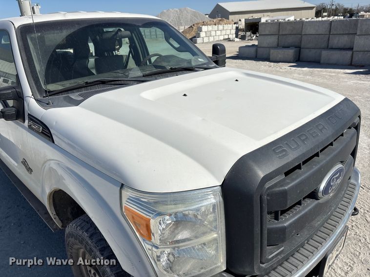 image for item FG2805 2015 Ford F250 Super Duty Crew Cab pickup truck