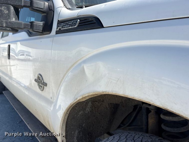 image for item FG2805 2015 Ford F250 Super Duty Crew Cab pickup truck