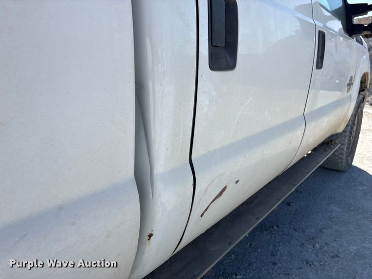 image for item FG2805 2015 Ford F250 Super Duty Crew Cab pickup truck