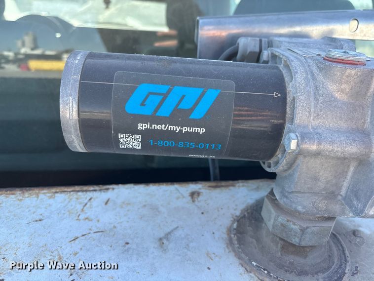 image for item FG2805 2015 Ford F250 Super Duty Crew Cab pickup truck