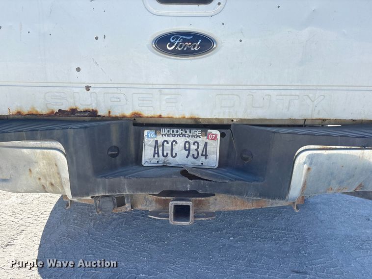 image for item FG2805 2015 Ford F250 Super Duty Crew Cab pickup truck