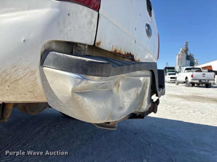 image for item FG2805 2015 Ford F250 Super Duty Crew Cab pickup truck