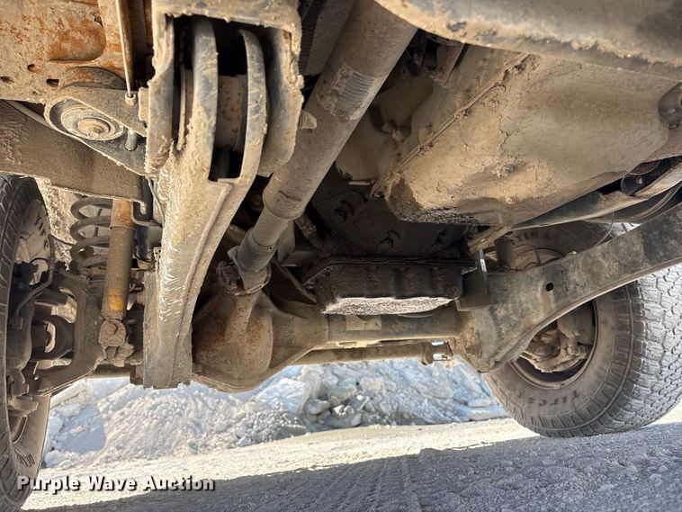 image for item FG2805 2015 Ford F250 Super Duty Crew Cab pickup truck