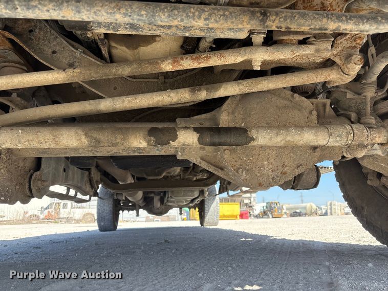 image for item FG2805 2015 Ford F250 Super Duty Crew Cab pickup truck