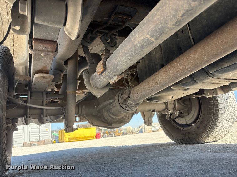 image for item FG2805 2015 Ford F250 Super Duty Crew Cab pickup truck