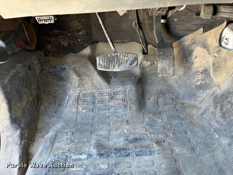 image for item FG2805 2015 Ford F250 Super Duty Crew Cab pickup truck