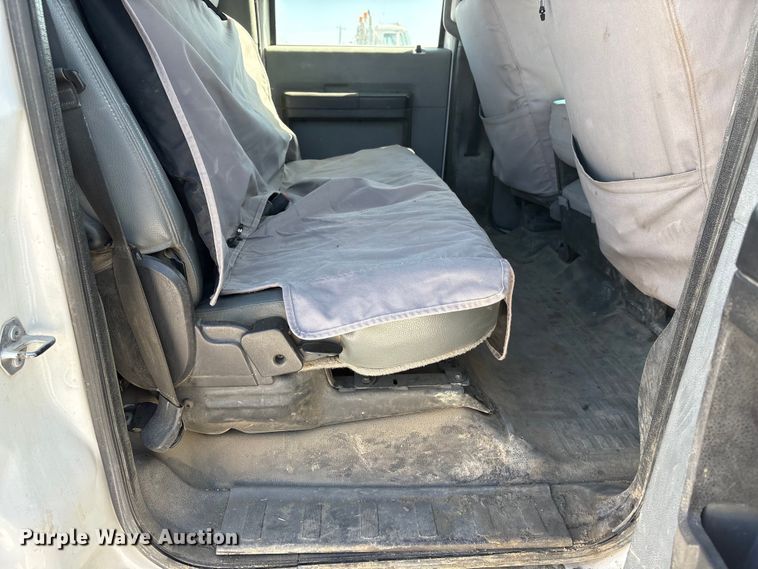 image for item FG2805 2015 Ford F250 Super Duty Crew Cab pickup truck