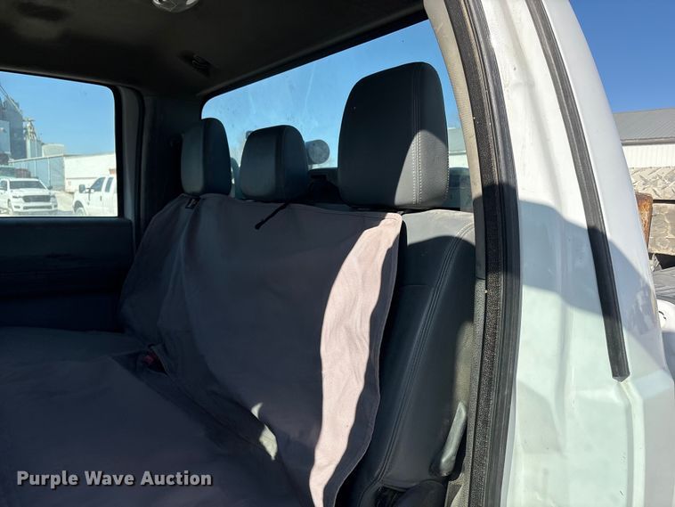 image for item FG2805 2015 Ford F250 Super Duty Crew Cab pickup truck