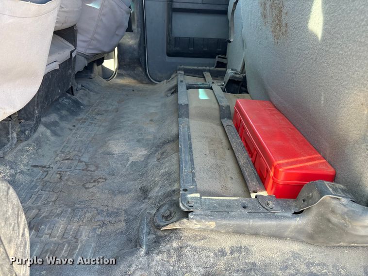 image for item FG2805 2015 Ford F250 Super Duty Crew Cab pickup truck