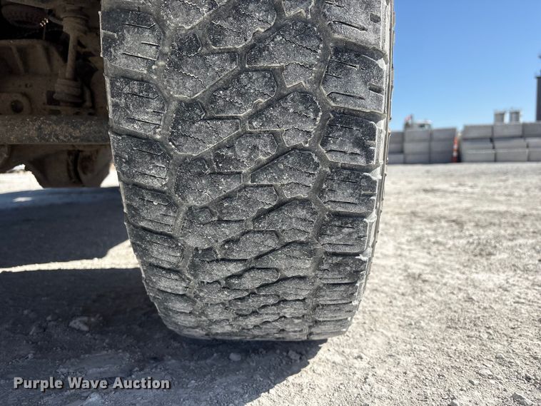 image for item FG2805 2015 Ford F250 Super Duty Crew Cab pickup truck