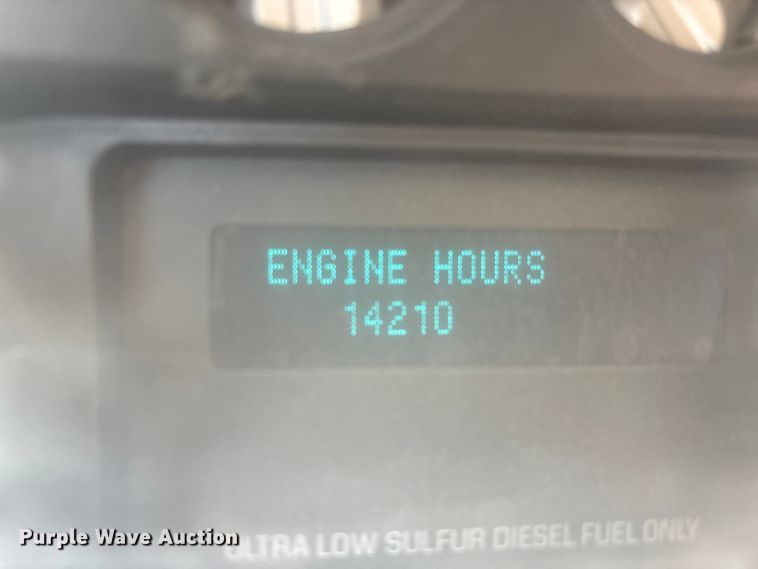 image for item FG2805 2015 Ford F250 Super Duty Crew Cab pickup truck