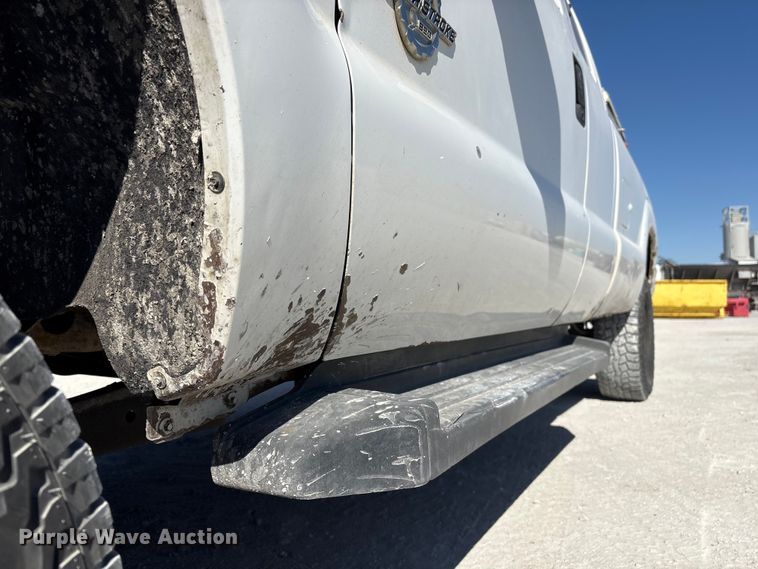 image for item FG2806 2013 Ford F250 Super Duty Ext. Cab pickup truck