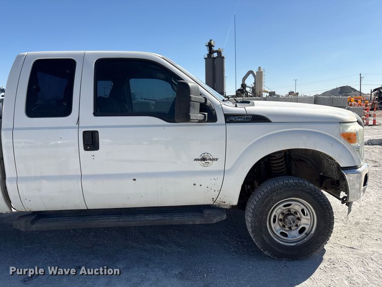 image for item FG2806 2013 Ford F250 Super Duty Ext. Cab pickup truck