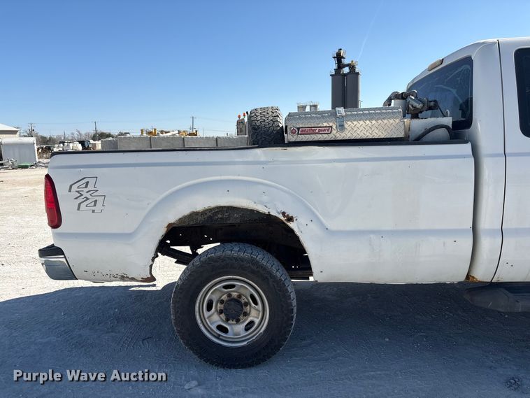 image for item FG2806 2013 Ford F250 Super Duty Ext. Cab pickup truck