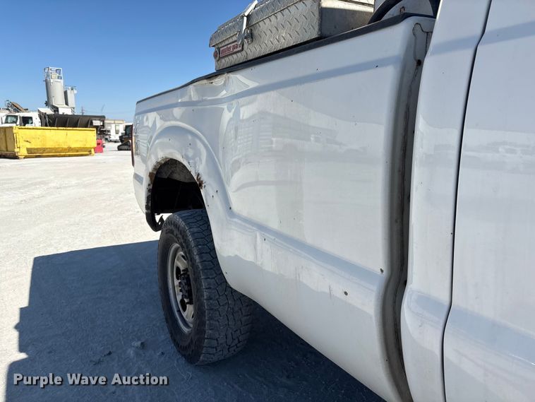 image for item FG2806 2013 Ford F250 Super Duty Ext. Cab pickup truck