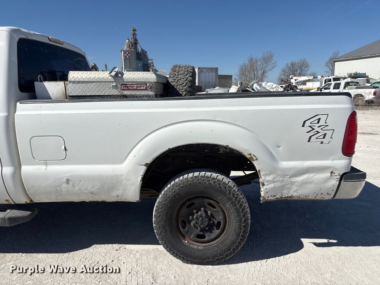 image for item FG2806 2013 Ford F250 Super Duty Ext. Cab pickup truck