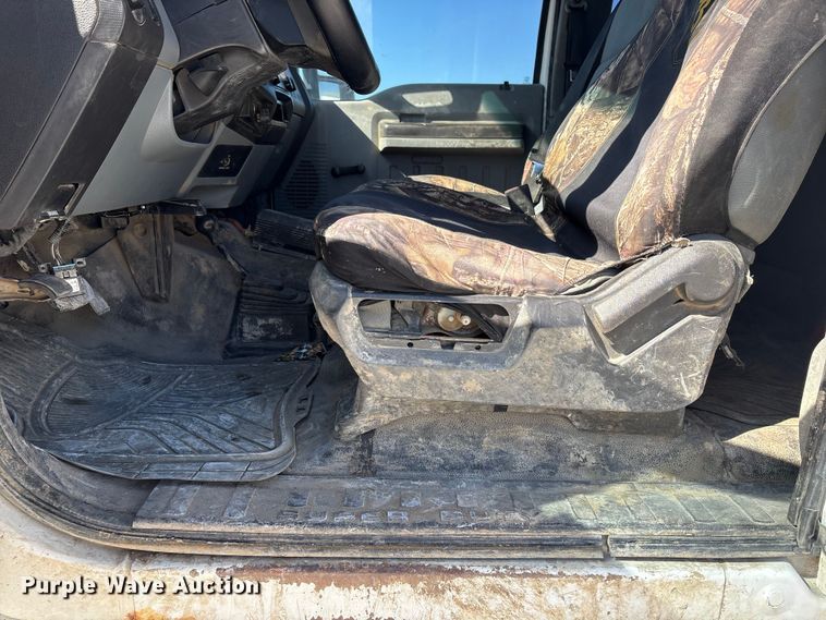 image for item FG2806 2013 Ford F250 Super Duty Ext. Cab pickup truck