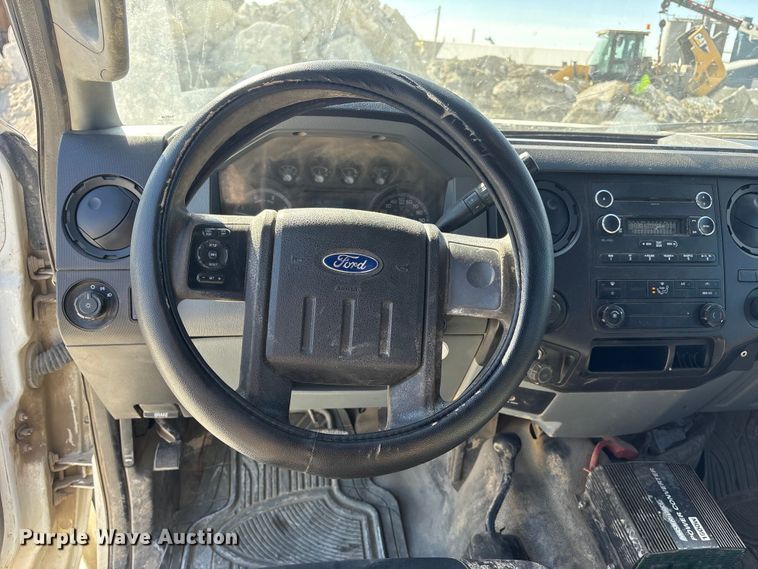 image for item FG2806 2013 Ford F250 Super Duty Ext. Cab pickup truck