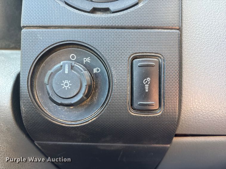 image for item FG2806 2013 Ford F250 Super Duty Ext. Cab pickup truck