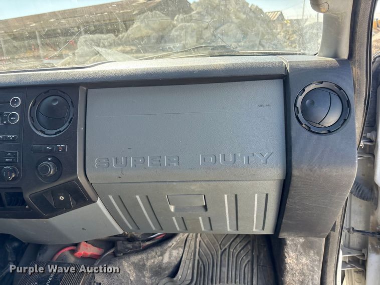 image for item FG2806 2013 Ford F250 Super Duty Ext. Cab pickup truck